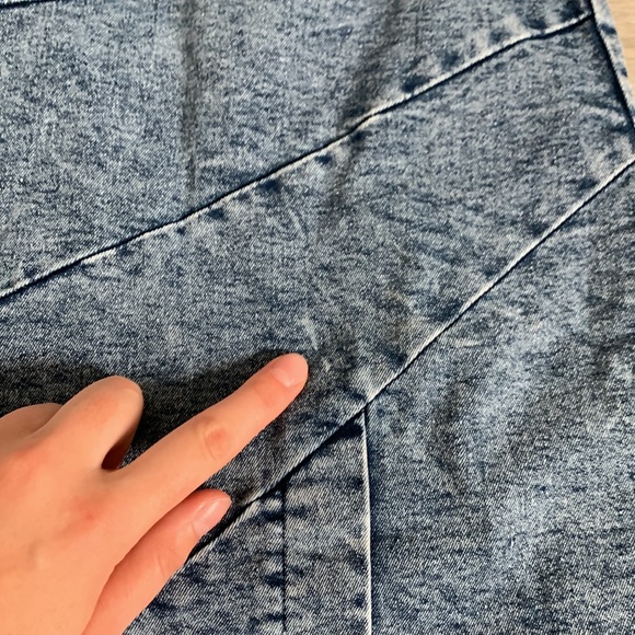 Denim acid washed split pencil blue jean skirt, stretchy and comfy / Size S - Picture 15 of 17